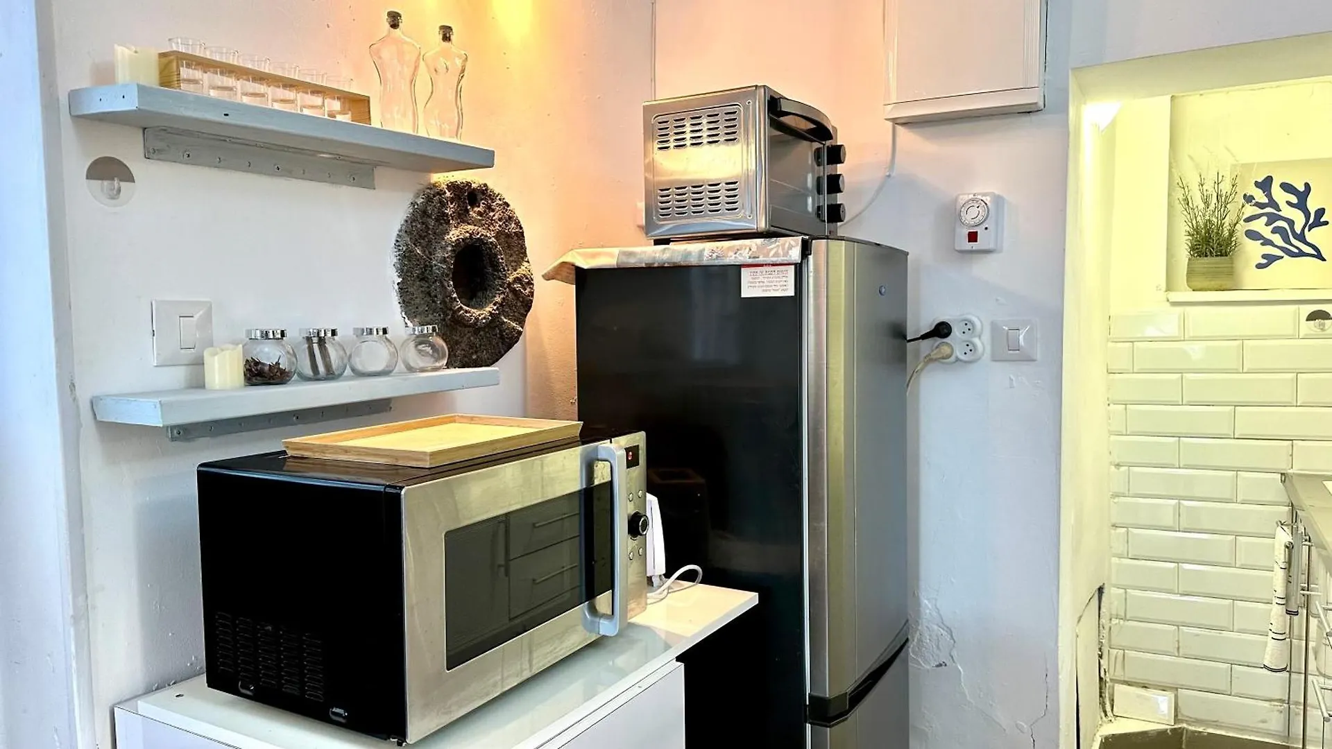 Apartment With A Separate Entrance And A Large Courtyard Haifa 0*,